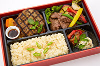 用賀GRILL-【熨斗対応可】やわらか牛ハラミサイコロステーキと直火網焼きステーキハンバーグのダブルメイン