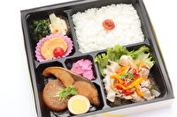 ダイニング かすがい-和風おろし豚しゃぶ&amp;ぶり大根幕の内弁当