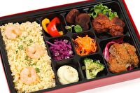 デリバリーお弁当専門店 どさんこ弁当-エビピラフと道産鶏もも肉の香草パン粉焼き