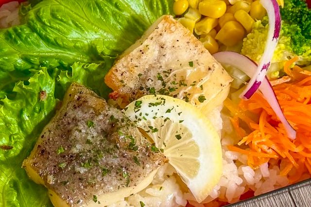 グリルファクトリー世田谷-白身魚のムニエル レモン香るバターソース
