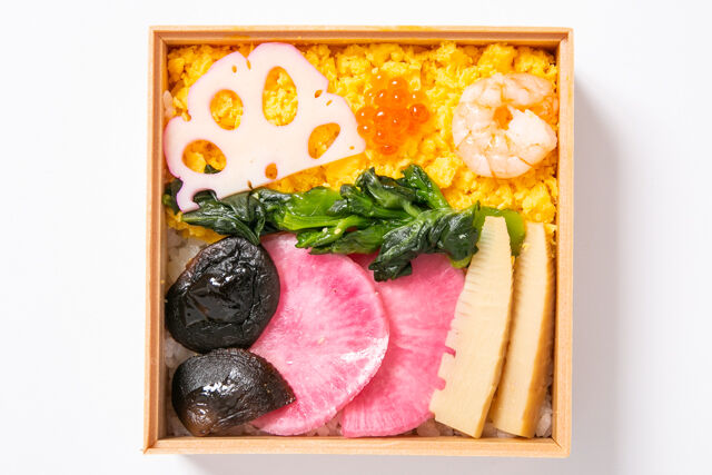 野菜ちらし寿司と彩り9升の三段弁当