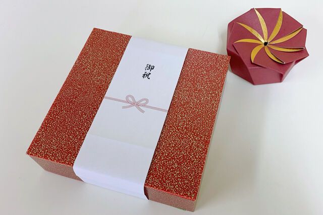 新橋演舞場　演舞場の台所-【熨斗対応可】わかな幕の内～花車～