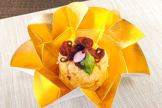 新橋演舞場　演舞場の台所-【熨斗対応可】期間限定（1月・2月）劇場幕の内～煮タコと出汁茶飯花車～