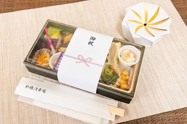 新橋演舞場　演舞場の台所-【熨斗対応可】期間限定（1月・2月）劇場幕の内～煮タコと出汁茶飯花車～