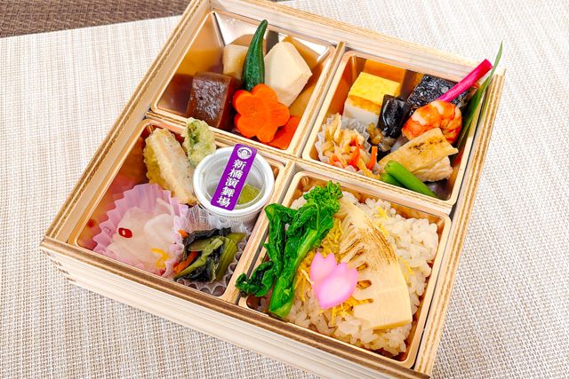 新橋演舞場　演舞場の台所-【熨斗対応可】期間限定（3月4月）演舞場幕の内 三輪～菜の花と筍の出汁茶飯膳～