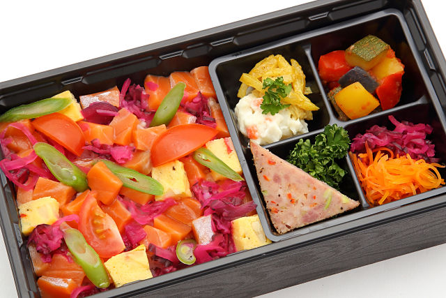 彩り洋風ちらし&4種の副菜BOX