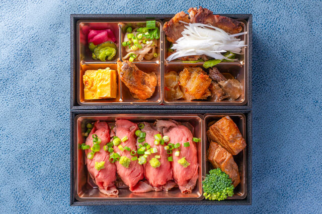 肉寿司と豪華副菜2段弁当