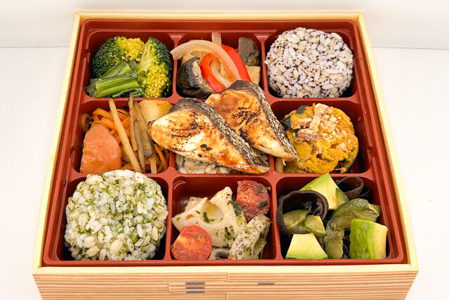FISH A WEEK 週一魚-ぶりの照焼きと6品目野菜デリプレート