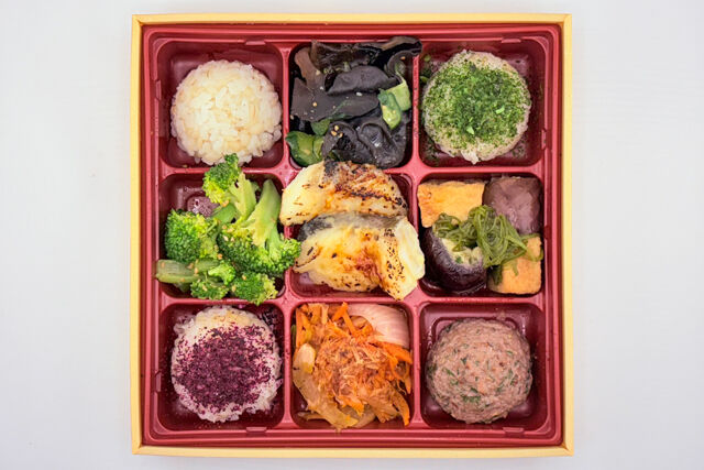 FISH A WEEK 週一魚-【うみうまフェア】宮城県産真だらの西京焼きと豪華野菜デリプレート