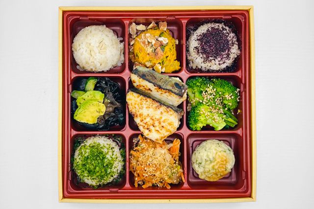 FISH A WEEK 週一魚-【豪華】さわらの西京焼きの彩り野菜デリ御膳