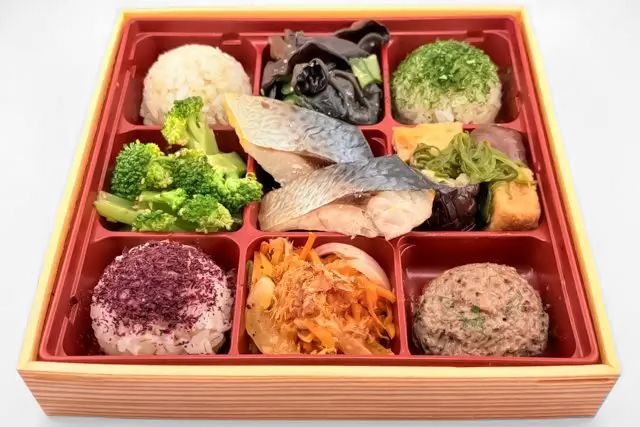 FISH A WEEK 週一魚-【豪華】さば塩焼きの彩り野菜デリ御膳