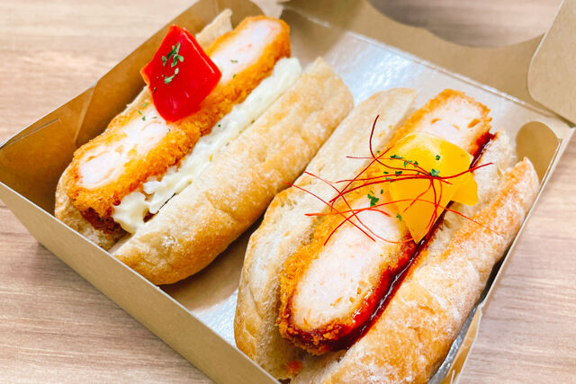 とんかつ新宿さぼてん-【期間限定】エビかつドック（タルタル＆ヤンニョム）