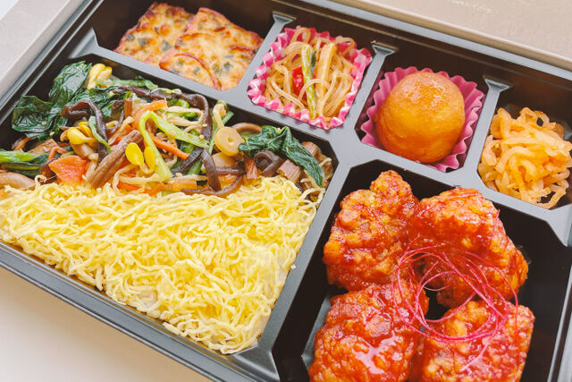 とんかつ新宿さぼてん-ヤンニョムチキン弁当