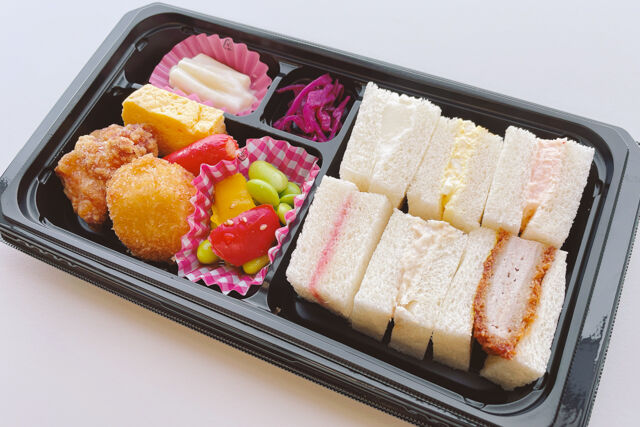 とんかつ新宿さぼてん-サンドイッチ弁当B