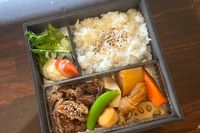 ごはん屋 Bob．-ごはん屋 Bob．特製洋風すき焼き～旬の自家栽培野菜添え～