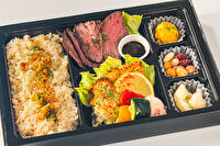 Grill Matsuno-白身魚の香草パン粉焼きと赤身肉ステーキトリュフオイルソース