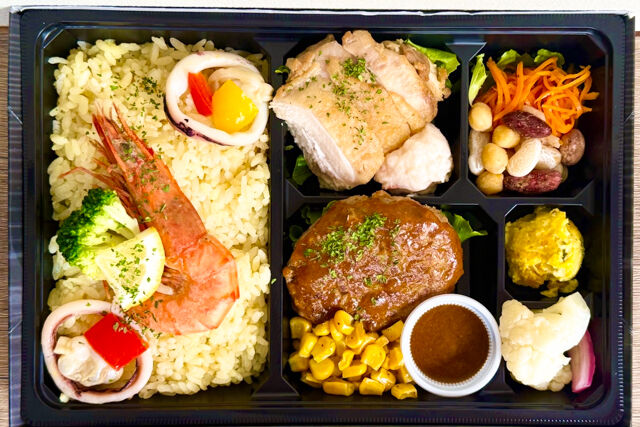Grill Matsuno-【熨斗対応可】彩りパエリアと特製デミグラスソースハンバーグ＆ハーブチキンBOX