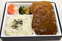 Gypsophile-わらじハンバーグとコロッケ弁当