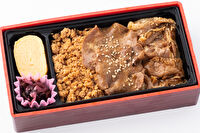 牛たん炭焼 利久（広島店）-たれ焼き牛たんと牛カルビ＆鶏そぼろ弁当