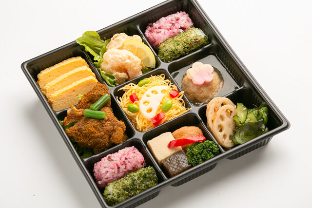 彩り9升弁当（海老マヨ・タンドリーチキン）