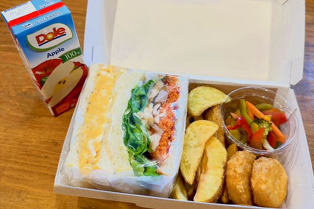 ほおばるキッチン-クラフトサンド＆デリBOX（照り焼きチキンサンド＆たまごサンド）