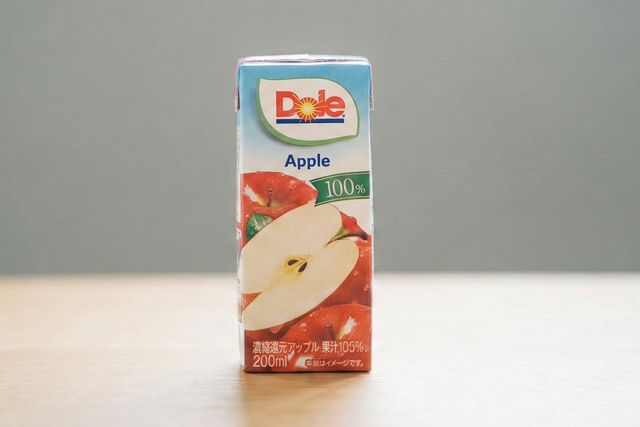 ほおばるキッチン-アップルジュース（200ml 紙パック）