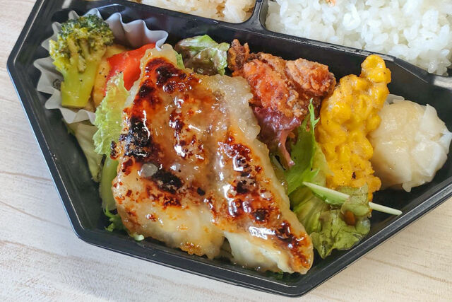 北海のHACHI-メバルの塩麹焼き弁当