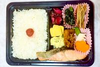 宝来～焼鳥と串カツとハンバーグ-幕の内弁当