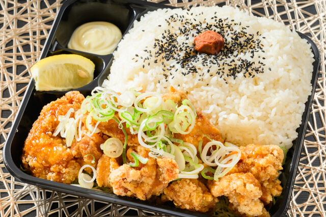 宝来～焼鳥と串カツとハンバーグ