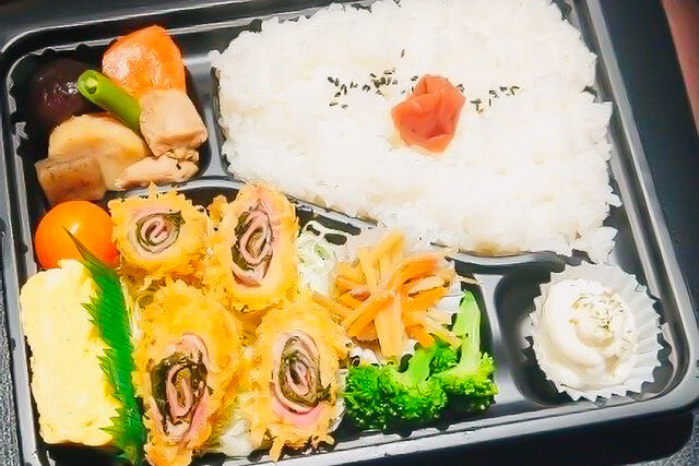 堀堀キッチン-梅しそロールかつと和惣菜弁当