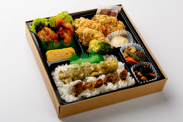 堀堀キッチン-広島産カキフライ＆鶏の唐揚げの満足幕の内弁当