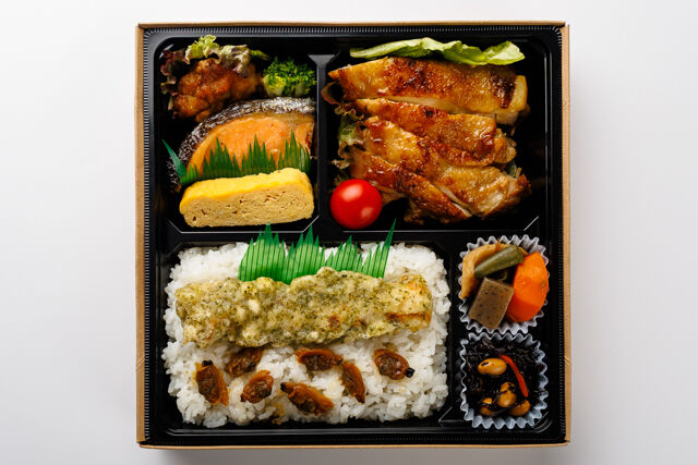 堀堀キッチン-照り焼きチキン＆鶏の唐揚げ＆焼き鮭の満足幕の内弁当