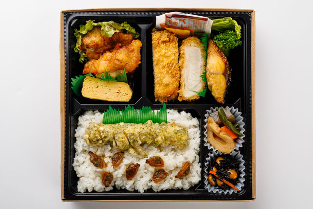 堀堀キッチン-ロースカツ＆鶏の唐揚げの人気コンビ幕の内弁当