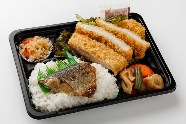 堀堀キッチン-ボリューム弁当（ロースかつ＆サバの塩焼き）