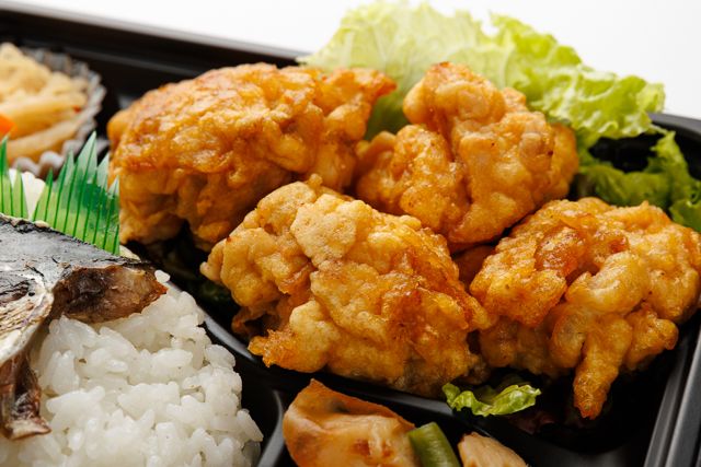 堀堀キッチン-ボリューム弁当（唐揚げ＆サバの塩焼き）
