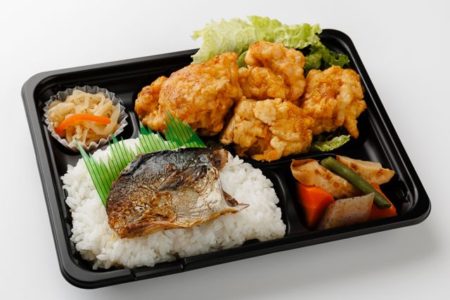 堀堀キッチン-ボリューム弁当（唐揚げ＆サバの塩焼き）