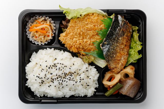 堀堀キッチン-ヒレカツ＆サバの塩焼き弁当