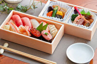 朋園-ぼたん（江戸前寿司二段弁当）