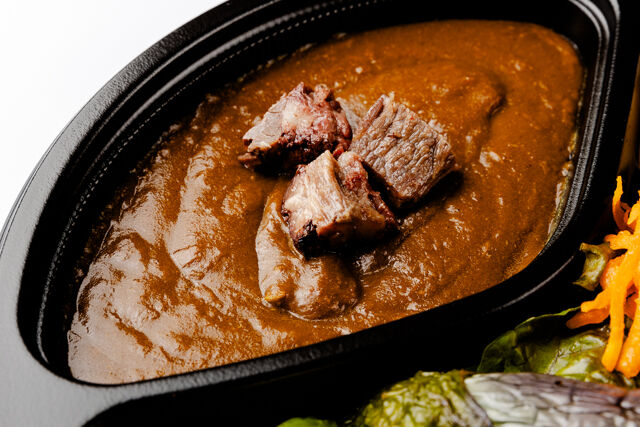 市場デリ いちばさら-国産牛すじスパイシーカレーと5種副菜弁当