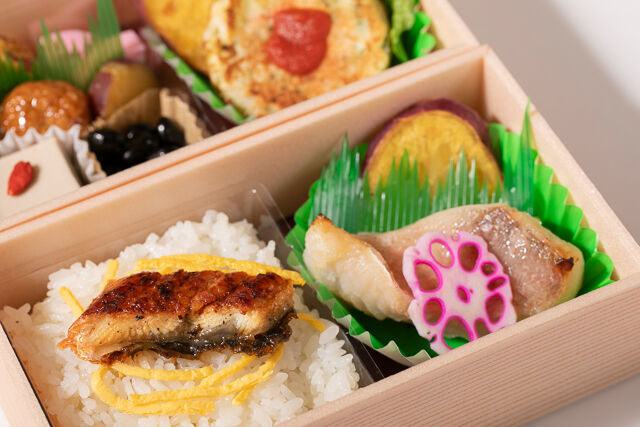 魚に串に炭炙りいものこ-こころ御膳