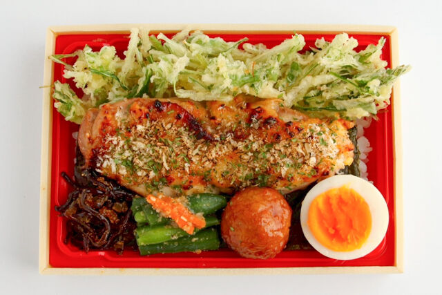 IRO鶏-ジューシーチキンのオーブン焼き弁当
