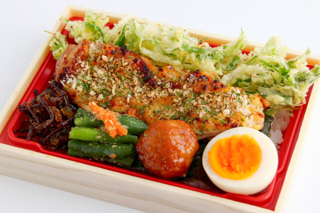 ジューシーチキンのオーブン焼き弁当