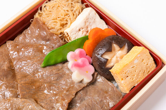 伊勢重-手切り和牛のすき焼き弁当