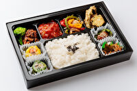 石橋飯店-【定番4種メイン】中華風幕の内弁当