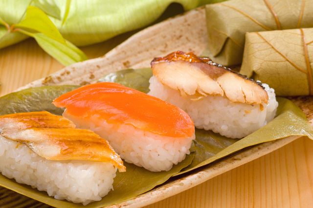 ゐざさ-初夏の柿の葉寿司3種5個入