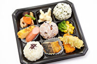 女子に造ったお弁当-色々入ったお弁当（2）サバの塩焼／豚串カツ