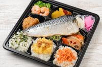 ゆうゆう弁当-【贅沢9マス】鯖＆唐揚げ
