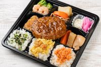 ゆうゆう弁当-【贅沢9マス】ハンバーグ＆唐揚げ＆鶏大根