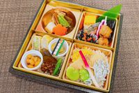 歌舞伎座-期間限定（5月・6月） 観劇幕の内弁当～炙り筍としらす御飯～