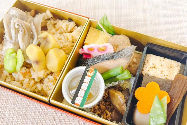 歌舞伎座-＜9月10月限定＞ 観劇弁当～舞茸と秋栗の五目御飯～
